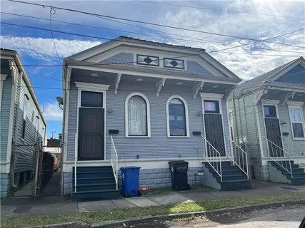 $1,055 | 630 Hagan Avenue, New Orleans, LA 70119