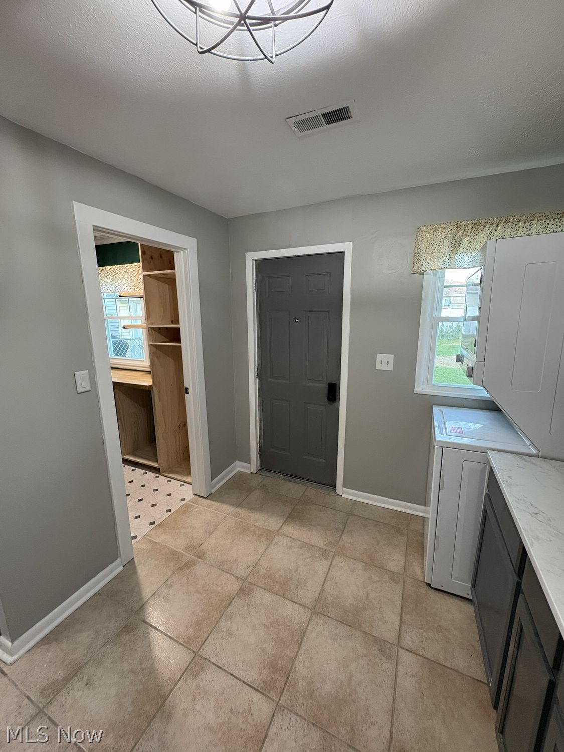 3425 Pickett Road Lorain, OH 44053 - Photo 25 of 29