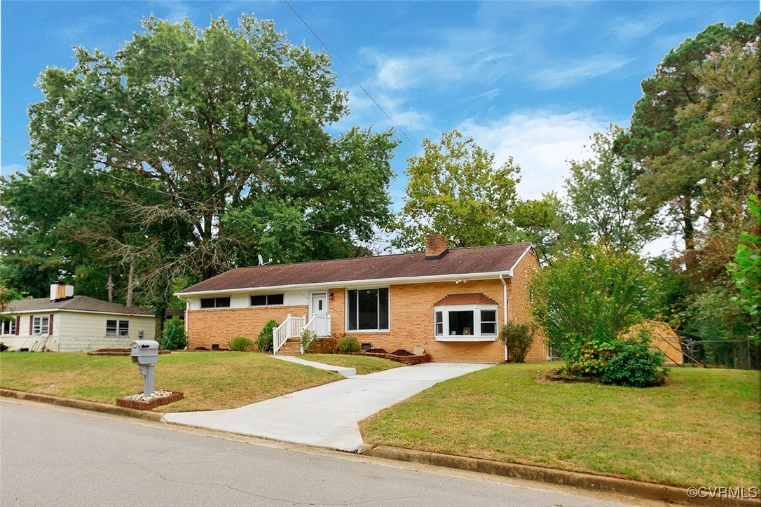 118 Winston Drive Williamsburg, VA 23185 - Photo 28 of 28 a front view of a house with a yard