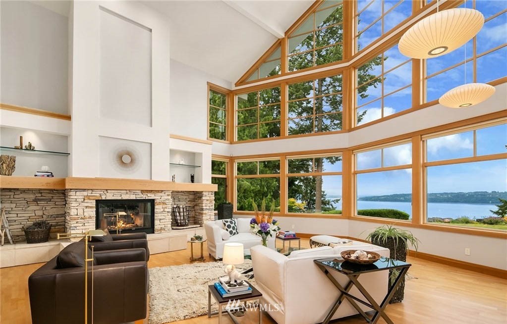 8045 Possession Road Clinton, WA 98236 - Photo 2 of 38