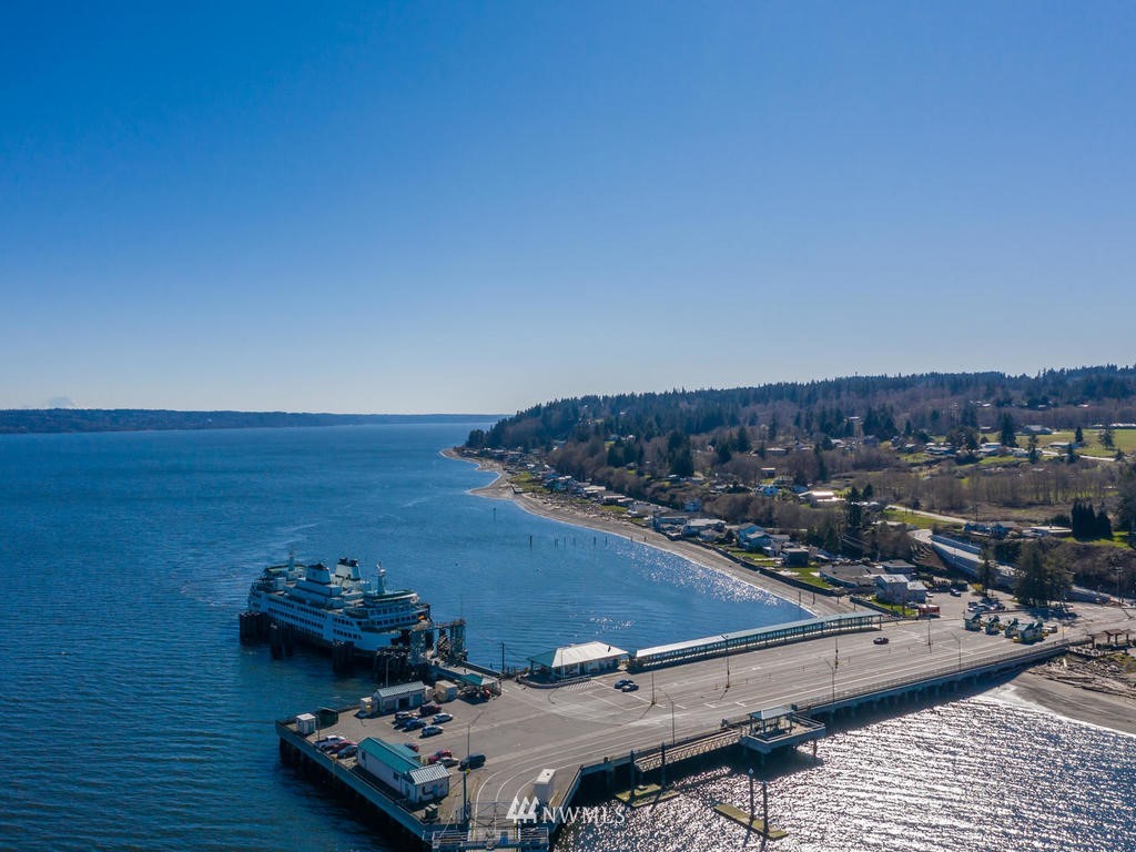 8045 Possession Road Clinton, WA 98236 - Photo 36 of 38