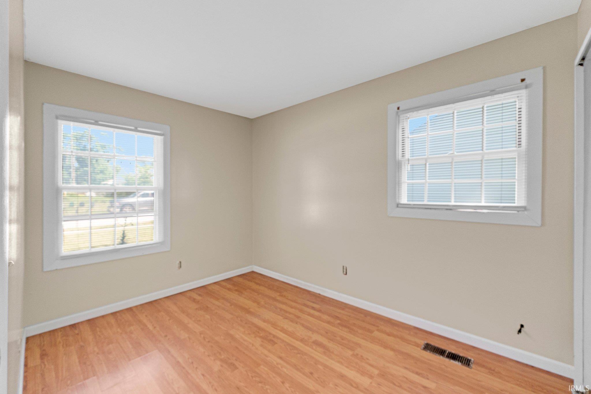834 Applewood Road Fort Wayne, IN 46825 - Photo 12 of 36 Gallery Image 12