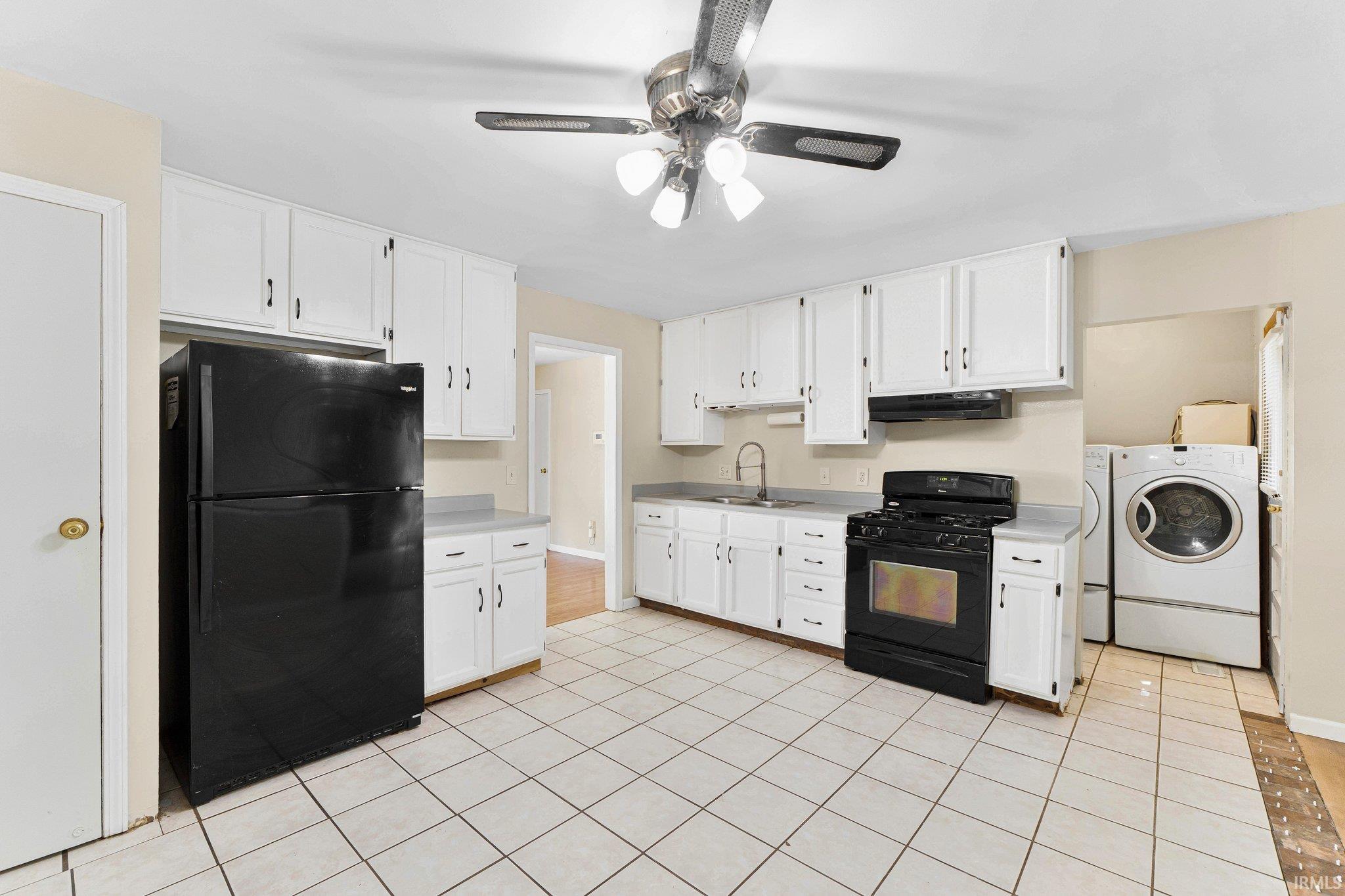 834 Applewood Road Fort Wayne, IN 46825 - Photo 18 of 36 Gallery Image 18