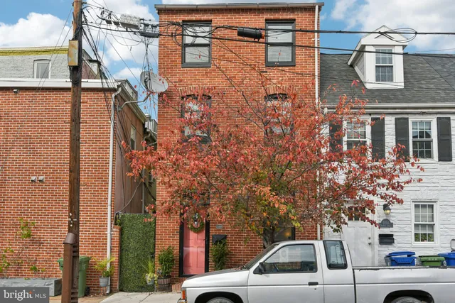 $395,000 | 2000 Fountain Street, Baltimore, MD 21231