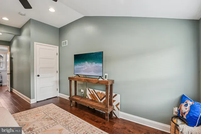 $395,000 | 2000 Fountain Street, Baltimore, MD 21231