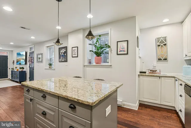 $395,000 | 2000 Fountain Street, Baltimore, MD 21231