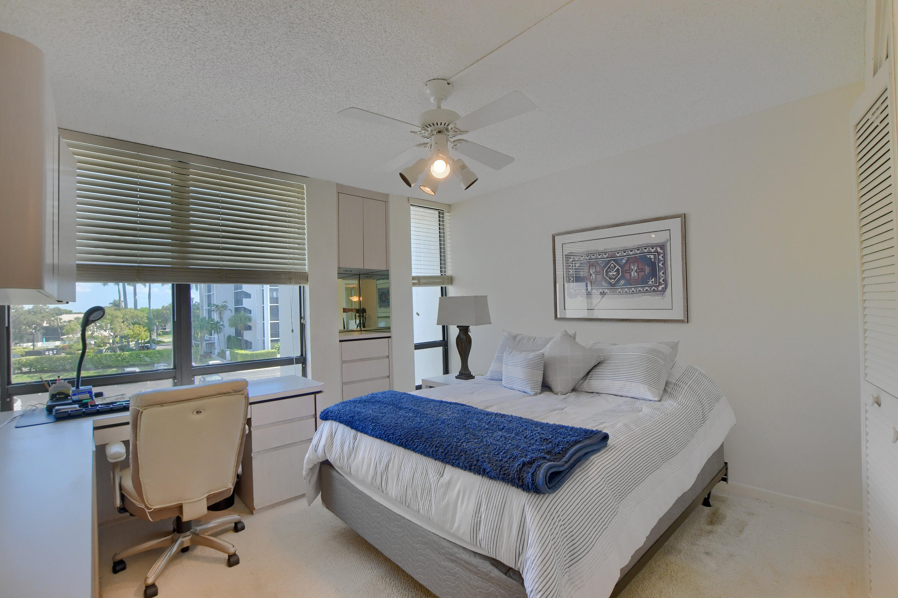7754 Lakeside Boulevard, Unit 433 Boca Raton, FL 33434 - Photo 7 of 13 17_ebf_1975-hdr(5)