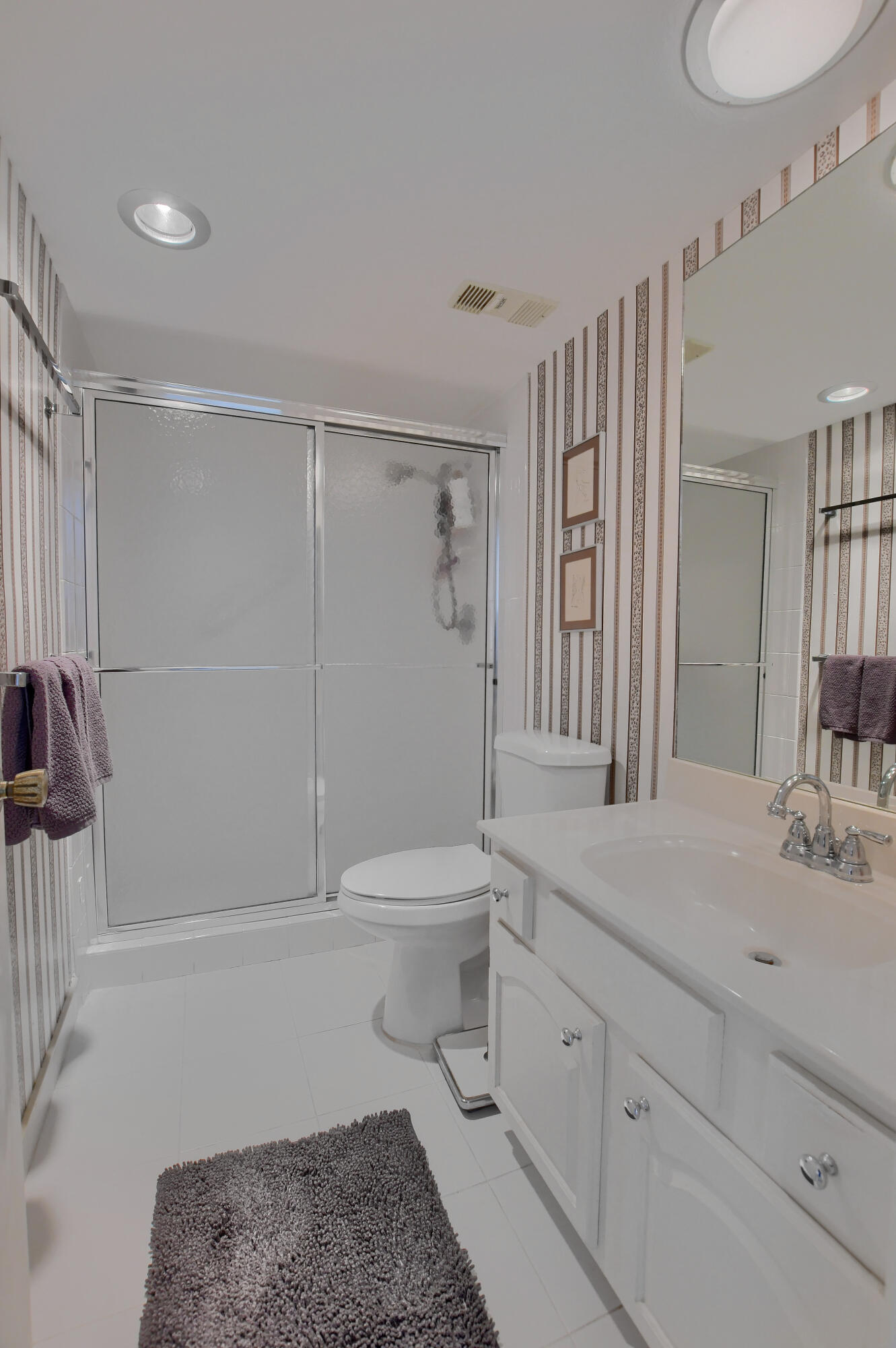 7754 Lakeside Boulevard, Unit 433 Boca Raton, FL 33434 - Photo 8 of 13 20_ebf_1990-hdr(5)