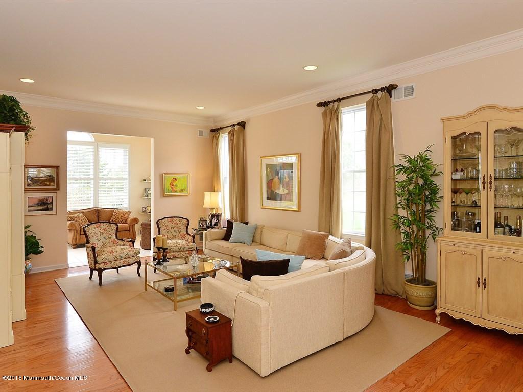 6 Barton Creek Road Jackson, NJ 08527 - Photo 23 of 34 011_Living