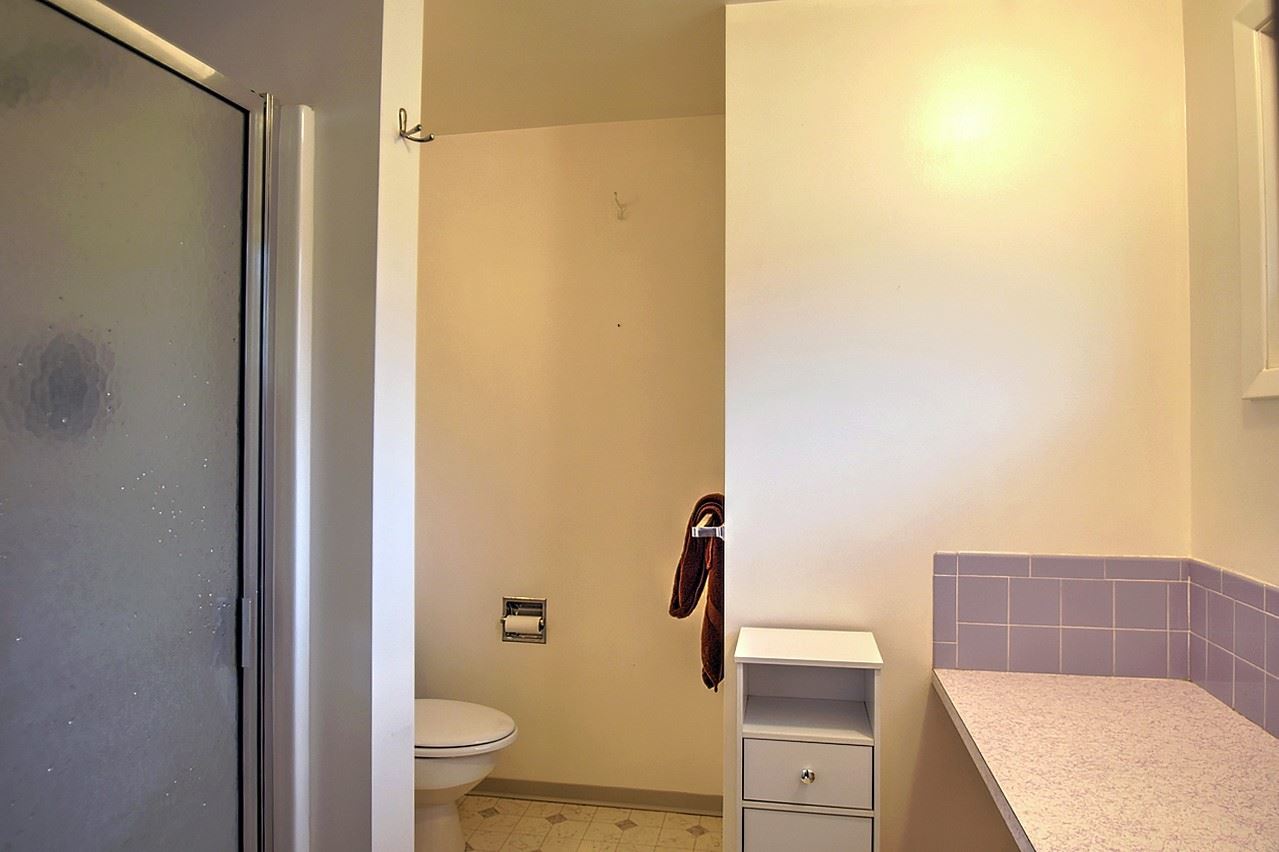 9916 North Huntington Road Spokane, WA 99218 - Photo 11 of 20