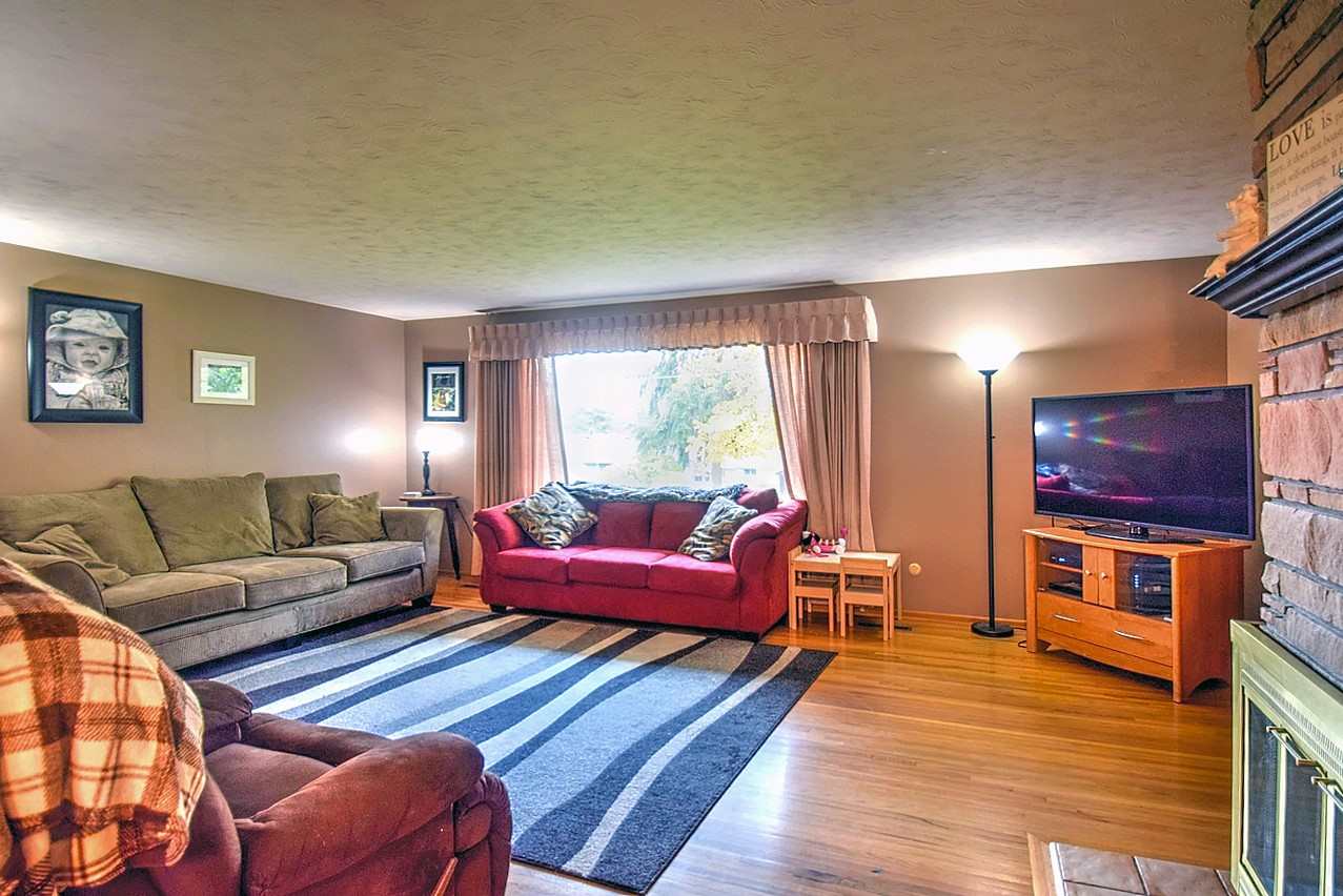 9916 North Huntington Road Spokane, WA 99218 - Photo 3 of 20