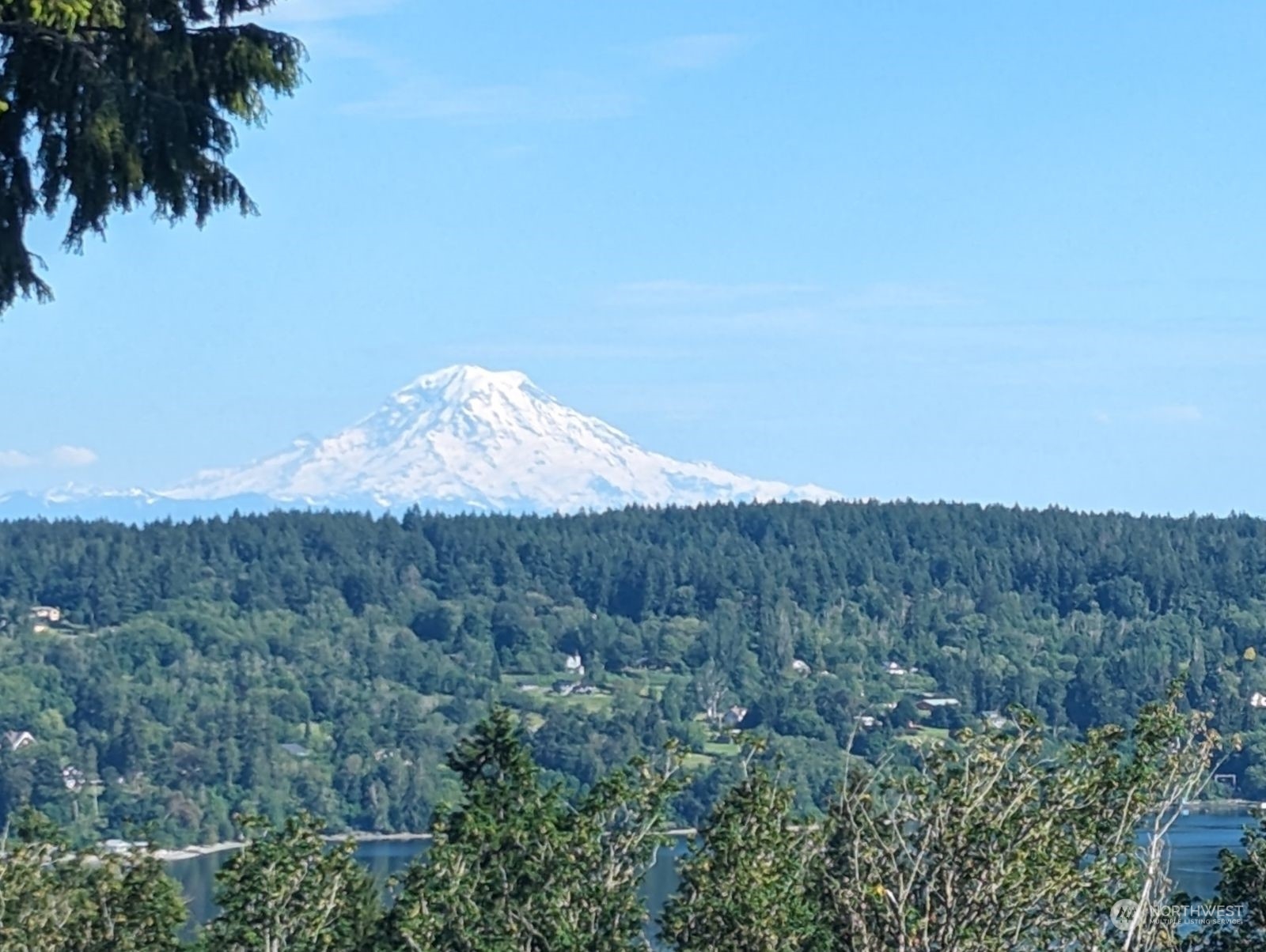 9228 Southeast View Park Road Port Orchard, WA 98367 - Photo 12 of 35 Gallery Image 12