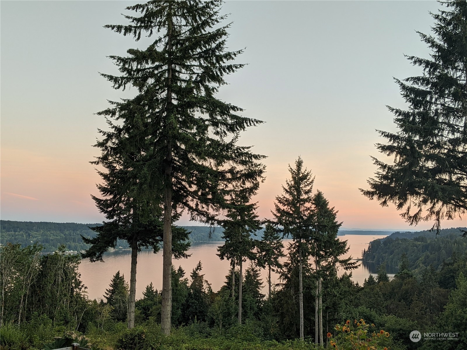 9228 Southeast View Park Road Port Orchard, WA 98367 - Photo 14 of 35 Gallery Image 14