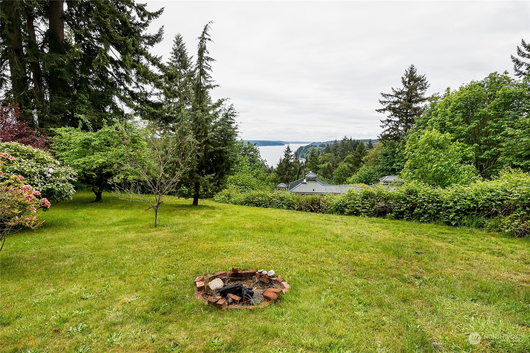 9228 Southeast View Park Road Port Orchard, WA 98367 - Photo 29 of 35 Gallery Image 29