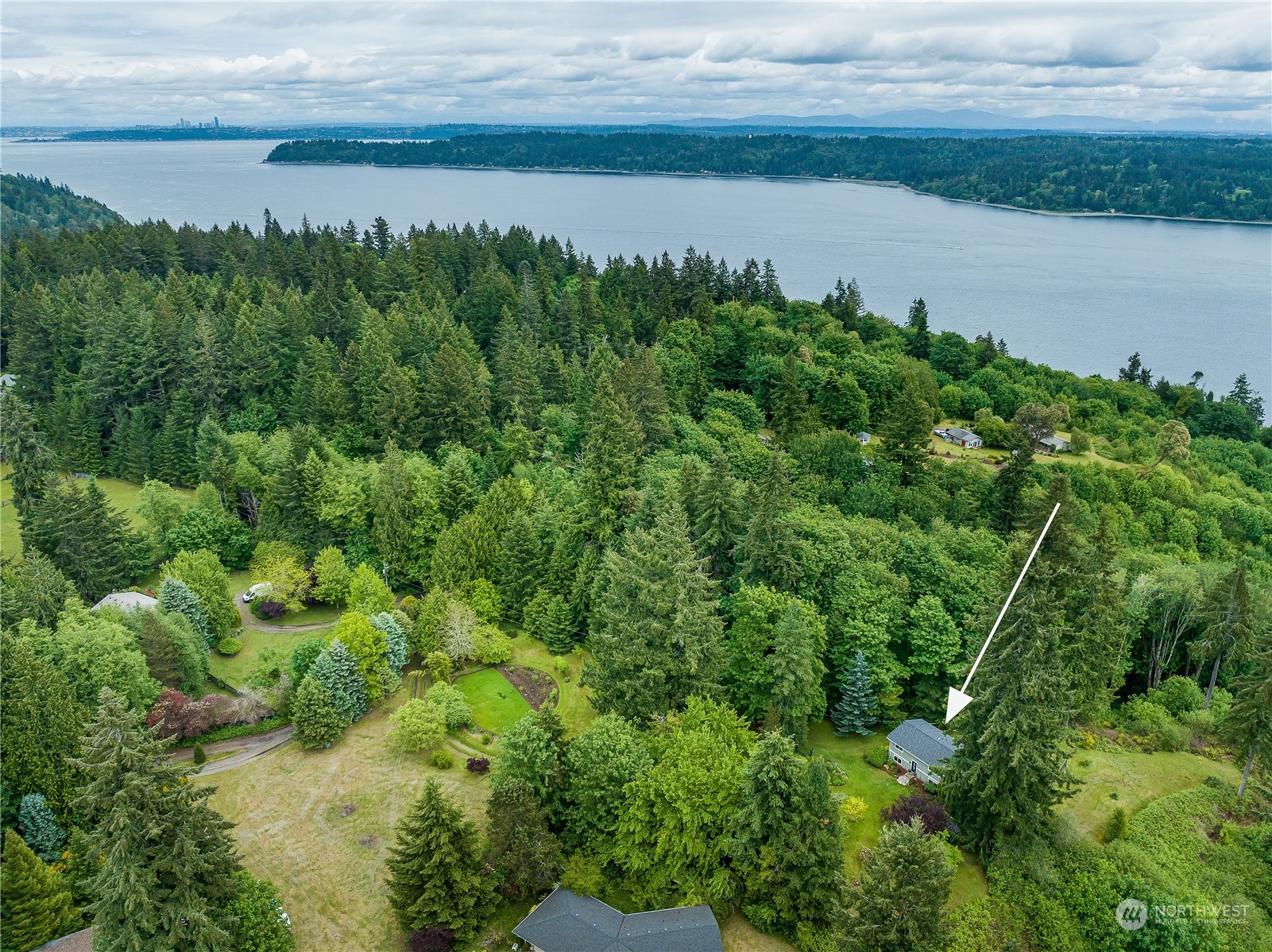 9228 Southeast View Park Road Port Orchard, WA 98367 - Photo 32 of 35 Gallery Image 32