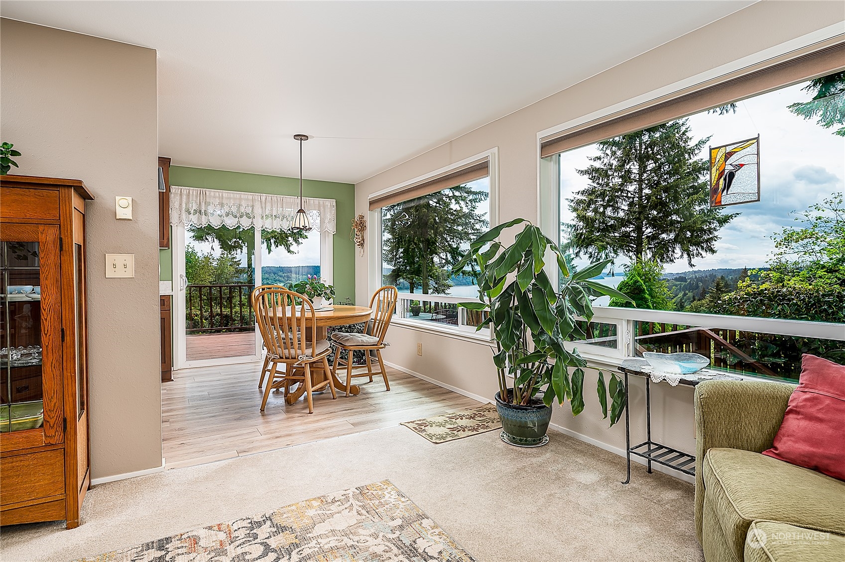 9228 Southeast View Park Road Port Orchard, WA 98367 - Photo 4 of 35 Gallery Image 4