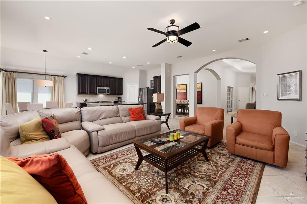 3005 San Rafael Street Mission, TX 78572 - Photo 3 of 17