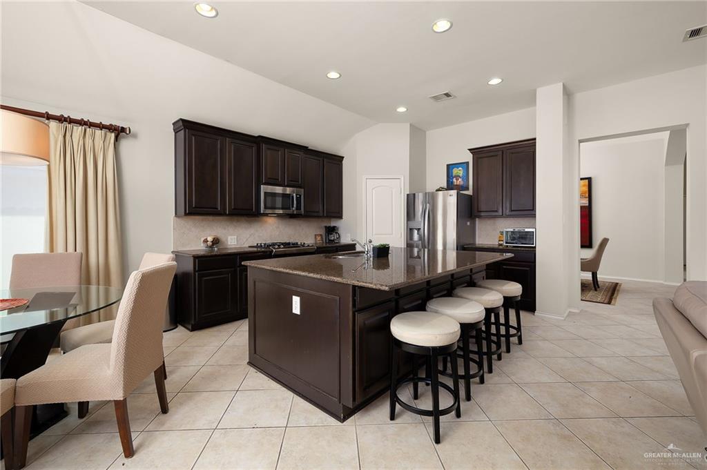 3005 San Rafael Street Mission, TX 78572 - Photo 5 of 17