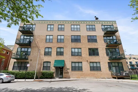 $515,000 | 2512 North Bosworth Avenue, Unit 208, Chicago, IL 60614