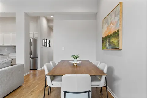 $515,000 | 2512 North Bosworth Avenue, Unit 208, Chicago, IL 60614