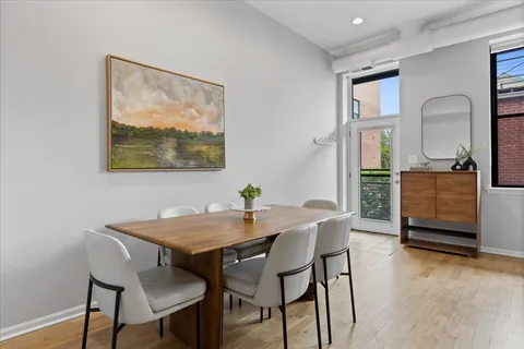 $515,000 | 2512 North Bosworth Avenue, Unit 208, Chicago, IL 60614
