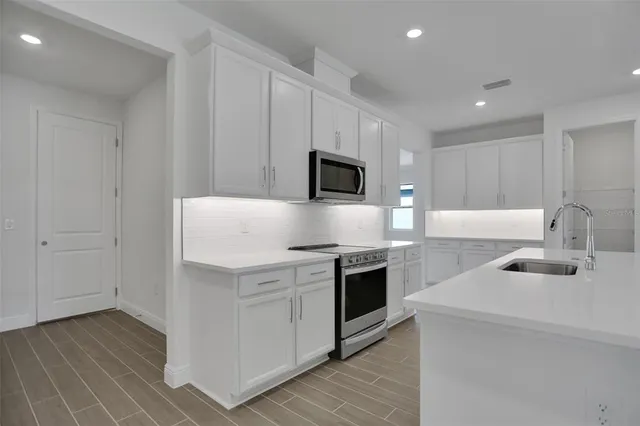 $599,990 | 7433 Sea Manatee Street, Palmetto, FL 34221