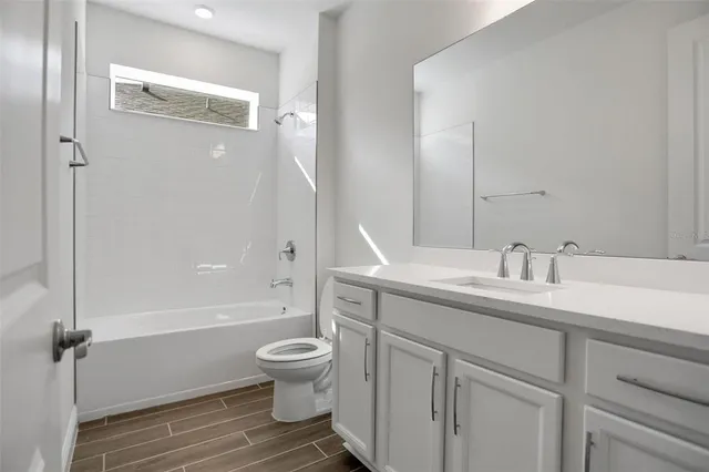 $599,990 | 7433 Sea Manatee Street, Palmetto, FL 34221