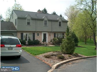 204 Lahoma Road Reading, PA 19601 - Photo 1 of 12