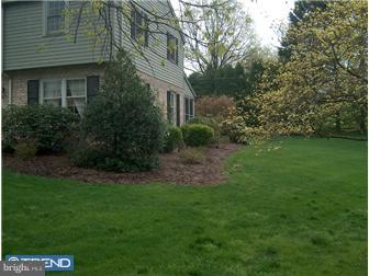 204 Lahoma Road Reading, PA 19601 - Photo 2 of 12