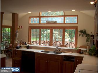 204 Lahoma Road Reading, PA 19601 - Photo 4 of 12