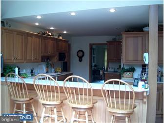 204 Lahoma Road Reading, PA 19601 - Photo 6 of 12