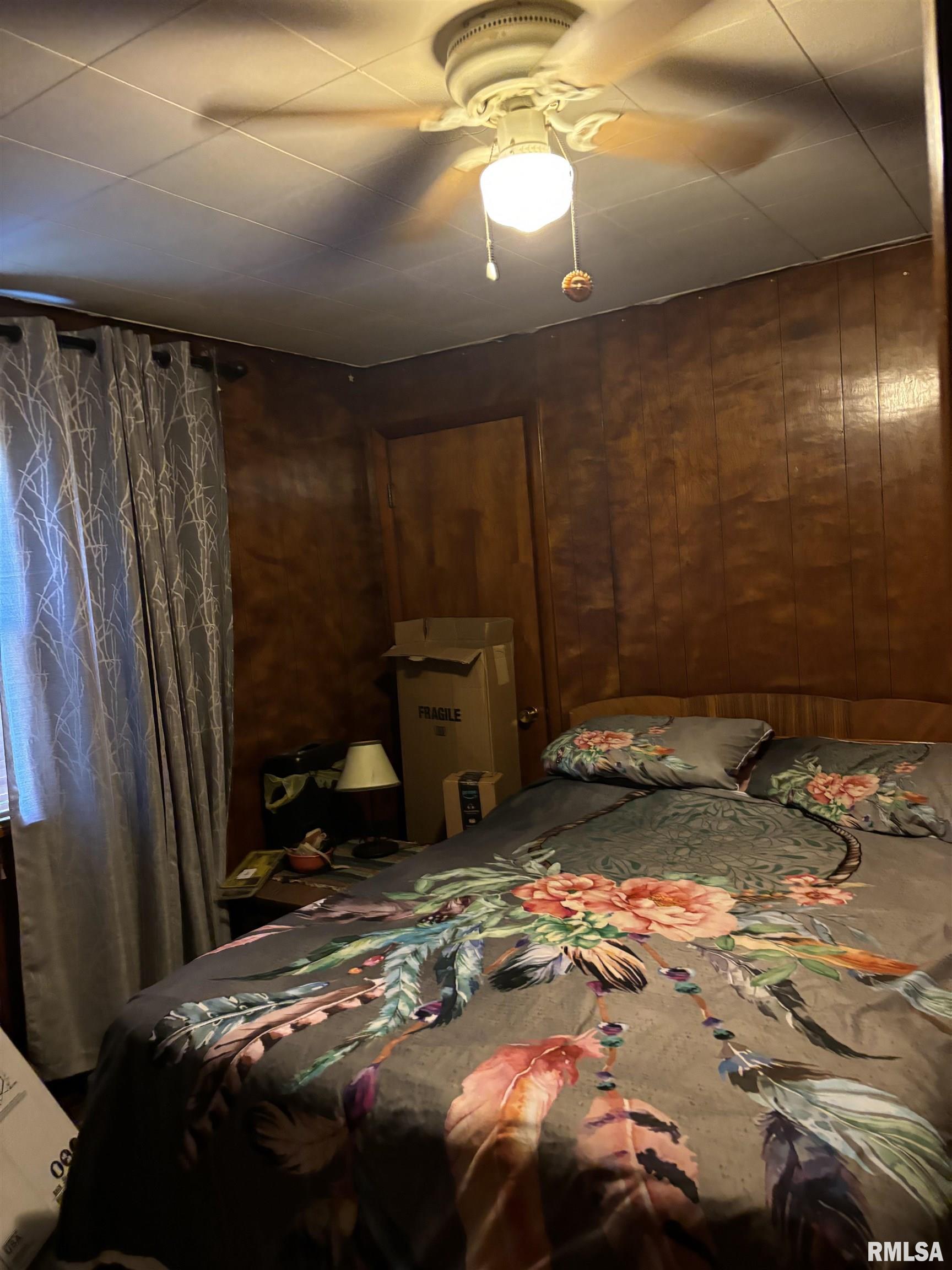 1526 Spring Bay Road East Peoria, IL 61611 - Photo 12 of 19 Gallery Image 12