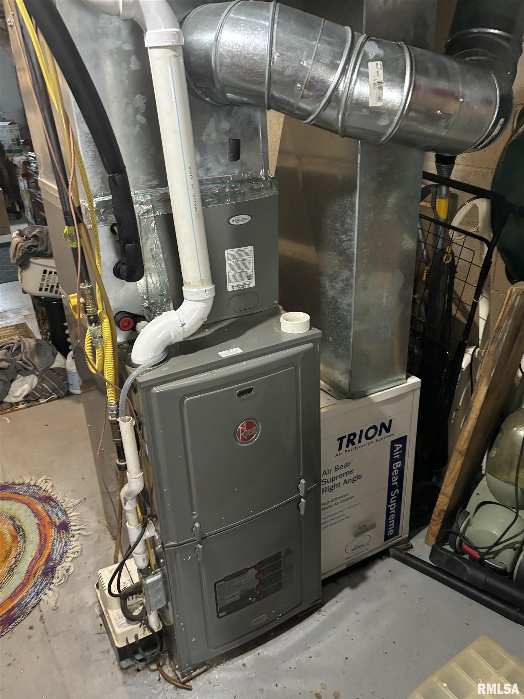 1526 Spring Bay Road East Peoria, IL 61611 - Photo 13 of 19 Gallery Image 13