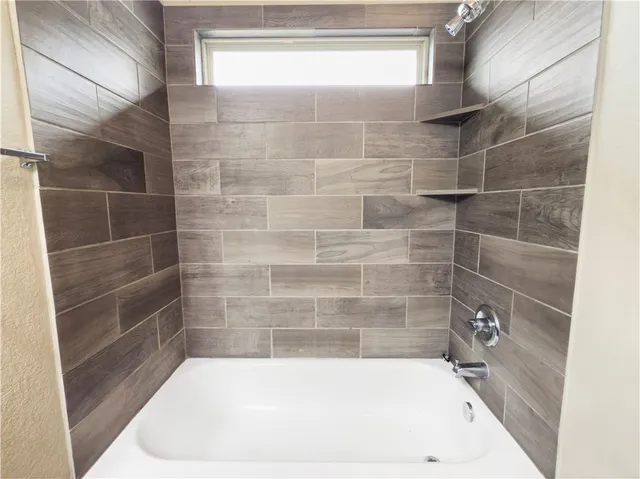 $1,900 | 2105 Dumfries Drive, Bryan, TX 77807