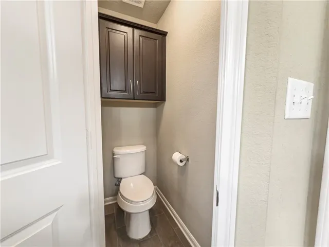 $1,900 | 2105 Dumfries Drive, Bryan, TX 77807