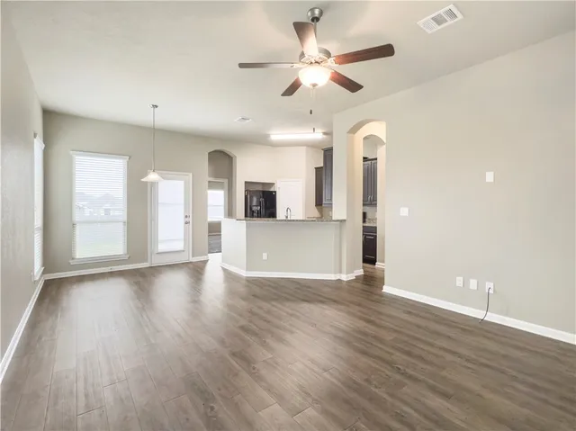 $1,900 | 2105 Dumfries Drive, Bryan, TX 77807