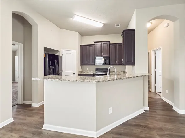 $1,900 | 2105 Dumfries Drive, Bryan, TX 77807