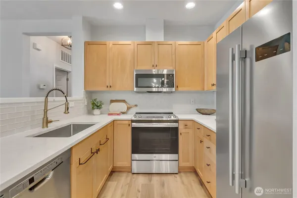$610,000 | 4478 248th Lane Southeast, Sammamish, WA 98029