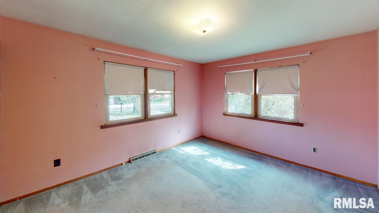 2511 Daycor Divide Bartonville, IL 61607 - Photo 12 of 31