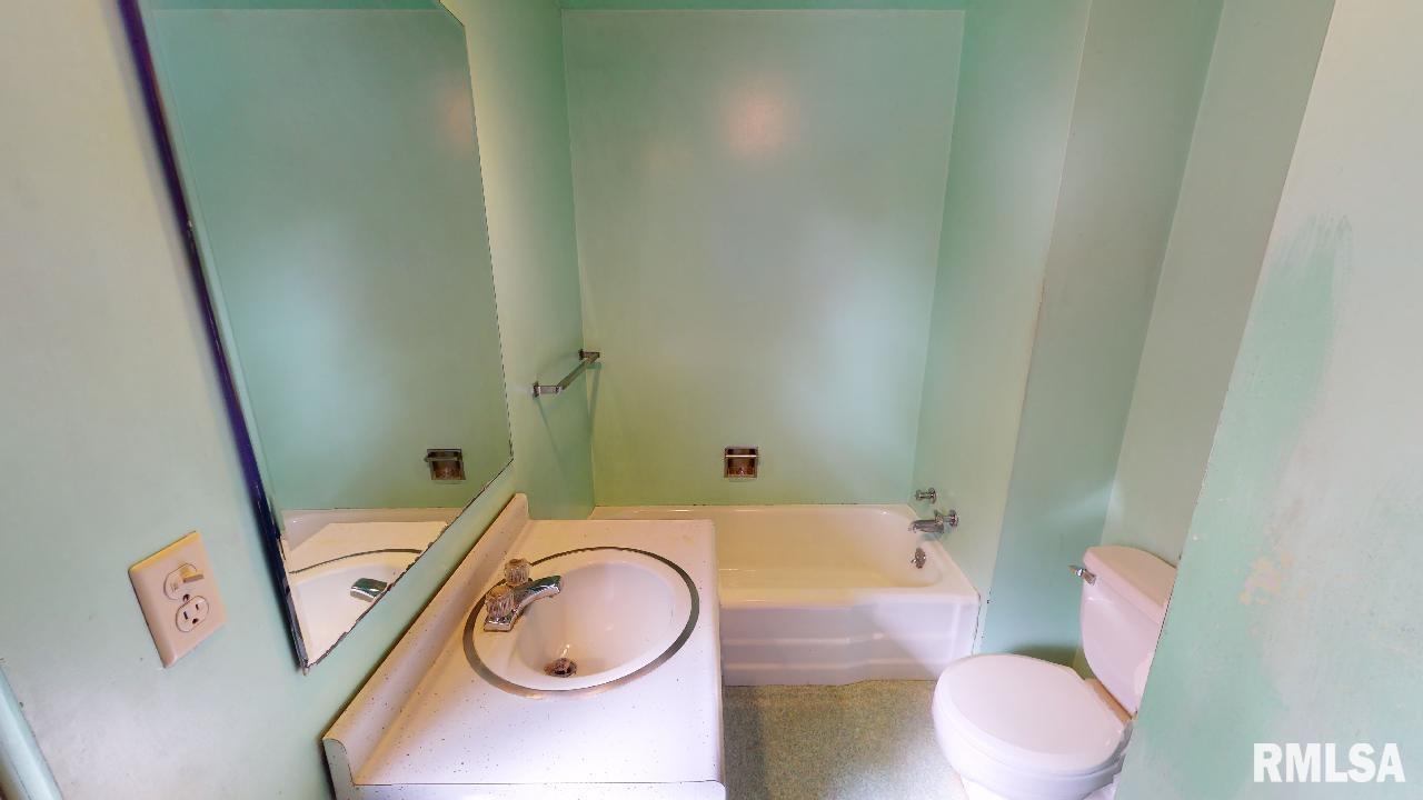 2511 Daycor Divide Bartonville, IL 61607 - Photo 15 of 31