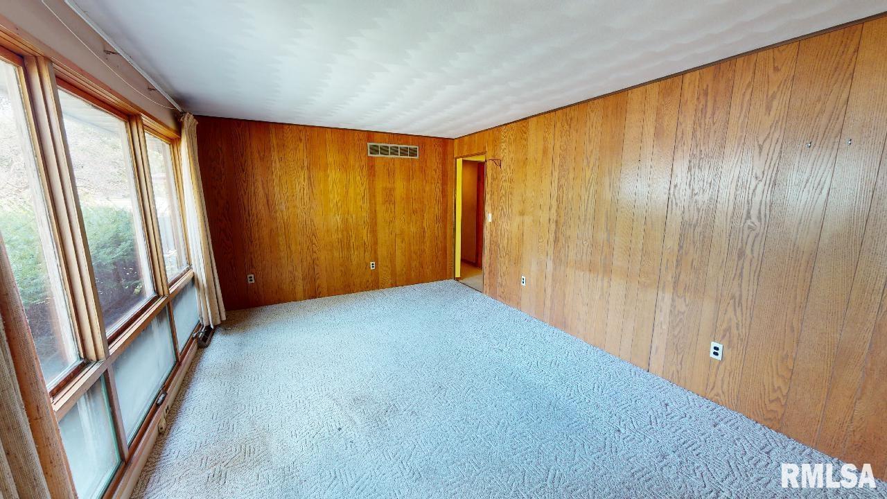 2511 Daycor Divide Bartonville, IL 61607 - Photo 4 of 31