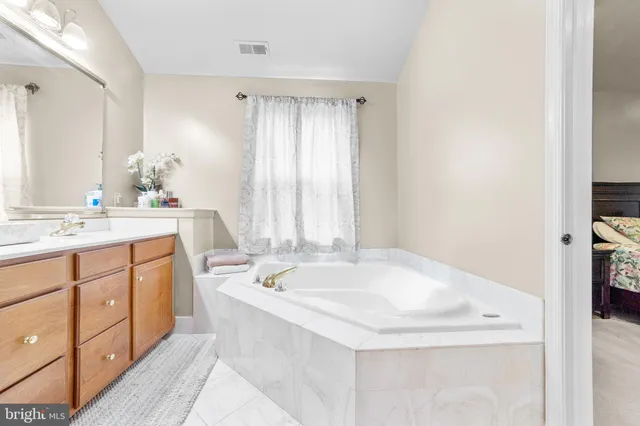 $630,000 | 40 Palmer Drive, Moorestown, NJ 08057