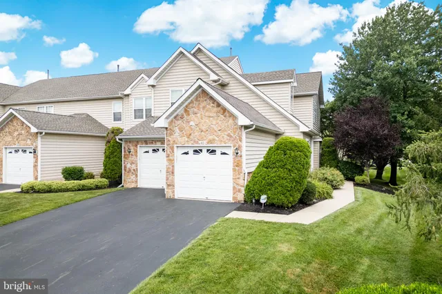 $630,000 | 40 Palmer Drive, Moorestown, NJ 08057
