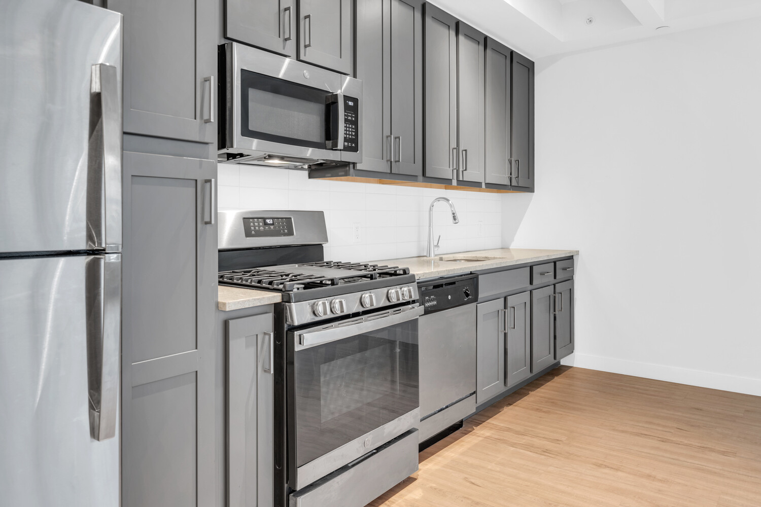 2319 3rd Avenue, Unit 1516 Manhattan, NY 10035 - Photo 2 of 17