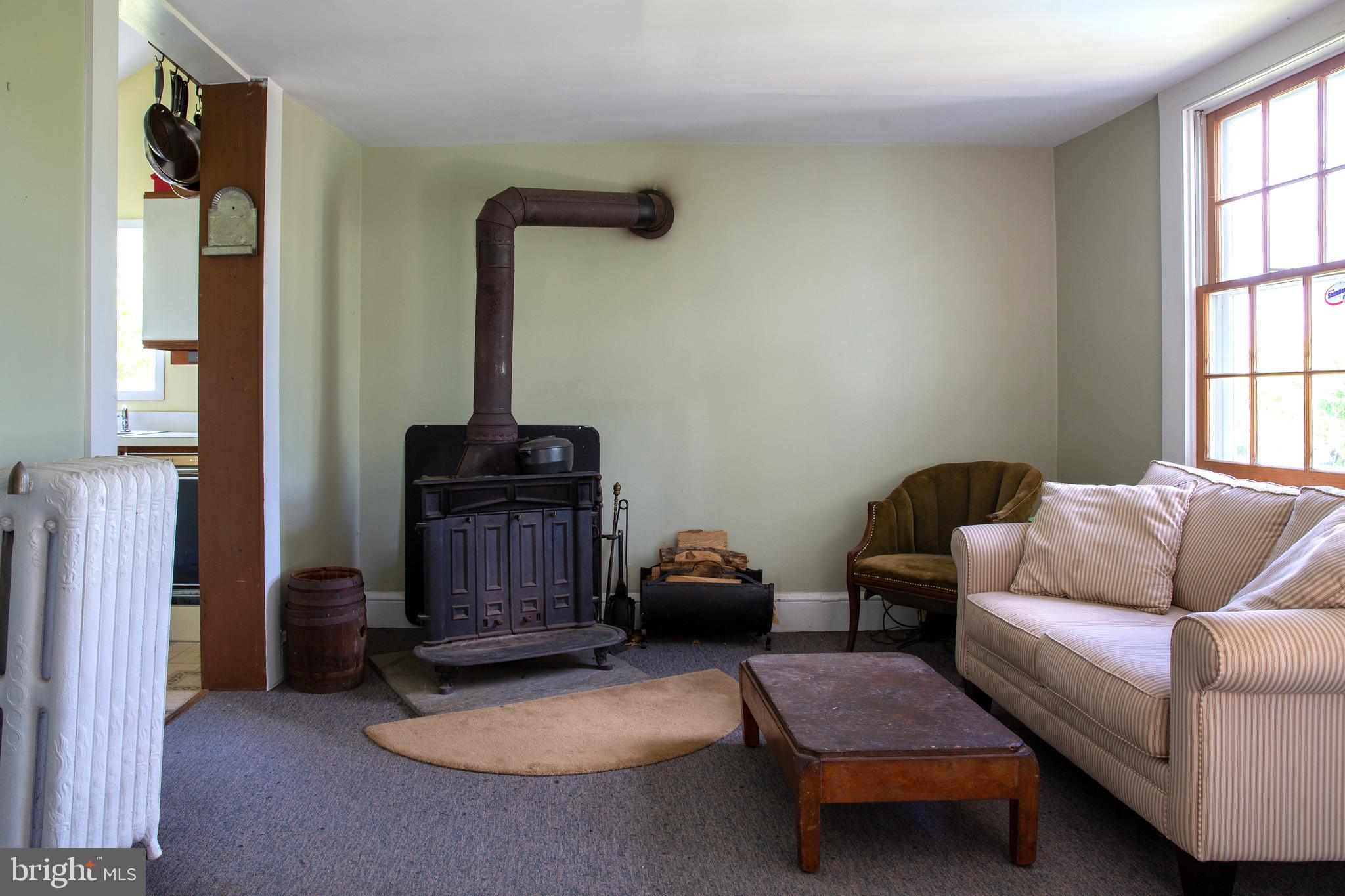 6501 Stump Road Pipersville, PA 18947 - Photo 11 of 39 living room