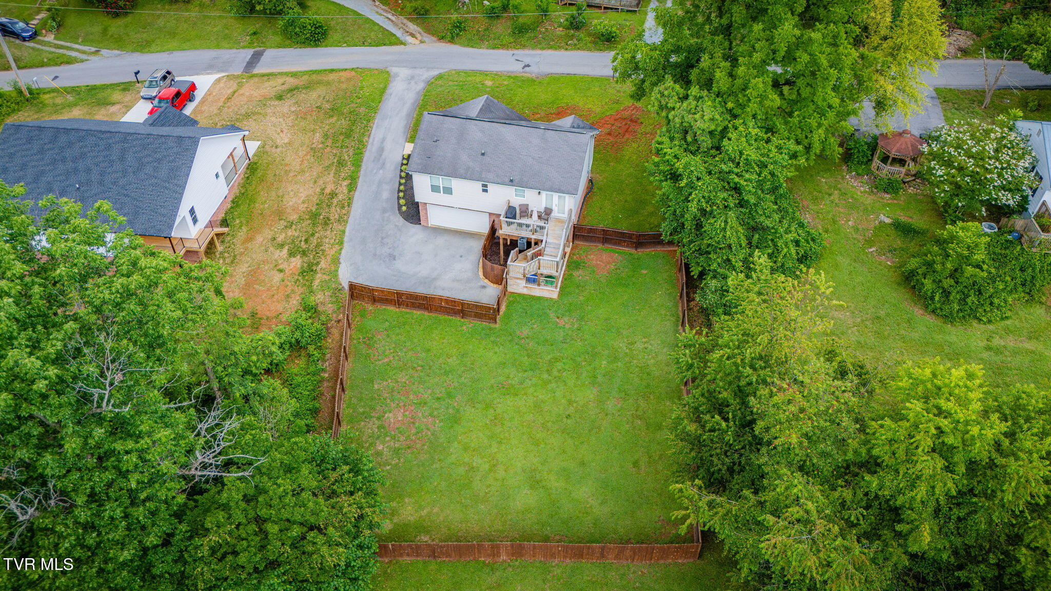 220 Old Siam Road Elizabethton, TN 37643 - Photo 38 of 41 103