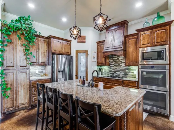 $3,200 | 146 Fawna Drive, Azle, TX 76020
