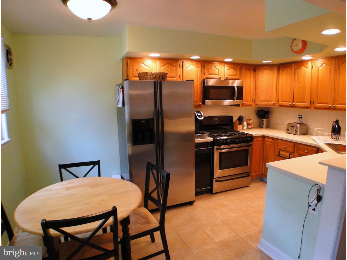 11858 Basile Road Philadelphia, PA 19154 - Photo 11 of 25 Gallery Image 11