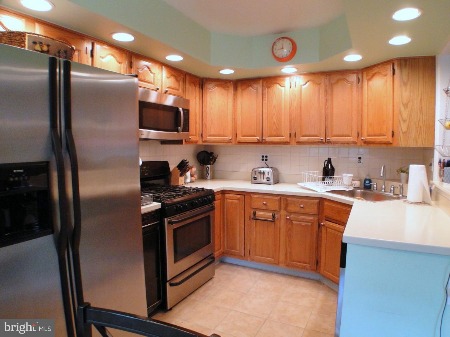11858 Basile Road Philadelphia, PA 19154 - Photo 12 of 25 Gallery Image 12