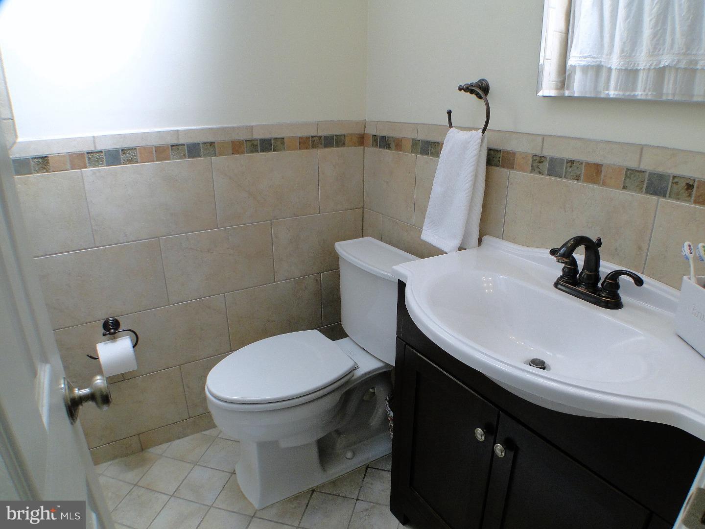 11858 Basile Road Philadelphia, PA 19154 - Photo 16 of 25 Gallery Image 16